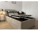 Polsterbett 120x200 cm mit verstellbarem Lattenrost für Senioren, Liegefläche individuell anpassbar per Fernbedienung, BARTEK SE