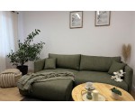 Komfortable Eckcouch in L-Form mit schmalen Armlehnen und Bettkasten, Stoff ARAGON Grün, MAGNUM N2