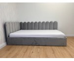 Polsterbett 120x200 cm LINKS mit Paneelen im Zaun-Design und Bettkasten, Stoff Riviera 82 Asche, Jugendbett LILO SM 02