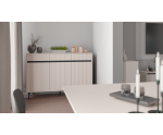 Niedrige Kommode 148 cm, dreitürig, schwarze Metallfüße, Lamellen-Fronten, sandbeige, ASTIR