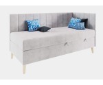 Singlebett 120x200 cm auf Holzfüßen, Kopfteil und Seitenblende mit vertikalen Nähten, INTARO A16